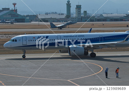 夢を掻き立てる展望デッキ、小松空港 夢を掻き立てる展望デッキ、小松空港 123989689