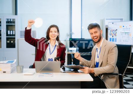 Those who work hard, win in the conference room new startup project Those who work hard, win in the conference room new startup project 123990203