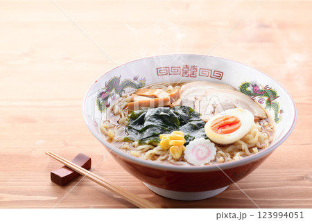 わかめラーメン (醤油味) わかめラーメン (醤油味) 123994051