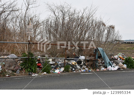 不法投棄は違法です_01 123995334