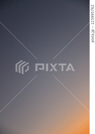 『空の色』HIKARI #自然 トワイライト 背景素材 #SDGs 光 素材 グラデーション 背景 『空の色』HIKARI #自然 トワイライト 背景素材 #SDGs 光 素材 グラデーション 背景 123995762