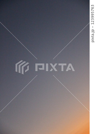 『空の色』HIKARI #自然 トワイライト 背景素材 #SDGs 光 素材 グラデーション 背景 『空の色』HIKARI #自然 トワイライト 背景素材 #SDGs 光 素材 グラデーション 背景 123995763