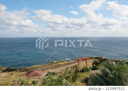 門倉岬からの海（鹿児島県熊毛郡南種子町） 123997521