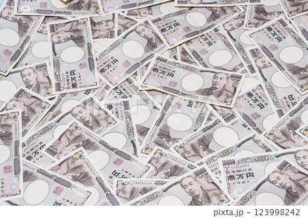 10,000円 沢山 散らばる 10,000円 沢山 散らばる 123998242