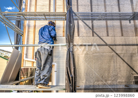 戸建て家屋の外壁修繕工事 外壁リフォーム 戸建て家屋の外壁修繕工事 外壁リフォーム 123998860