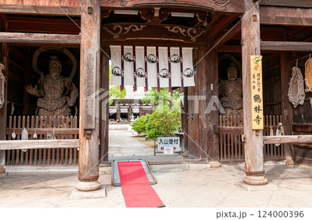 【新西国霊場】第二十七番　鶴林寺　初秋の仁王門2　兵庫県加古川市 124000396