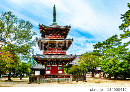 【新西国霊場】第二十七番　鶴林寺　初秋の三重塔1　兵庫県加古川市 124000412