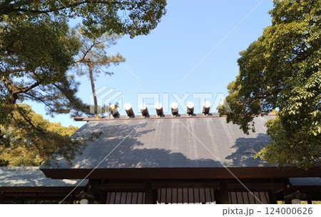 冬の熱田神宮 124000626