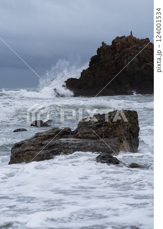 荒れた海 荒れた海 124001534