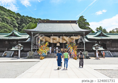 福岡県福津市の日本一の大注連縄がある宮地嶽神社の七夕 124001731