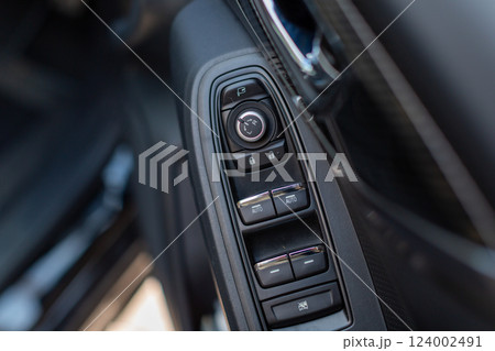 車の部位　シート　ドア　アクセル 124002491