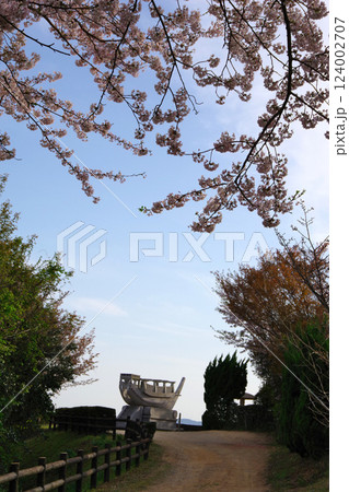 兵庫県洲本市　サンセットパーク五色・夕日が丘公園の石造舟だんじり 124002707