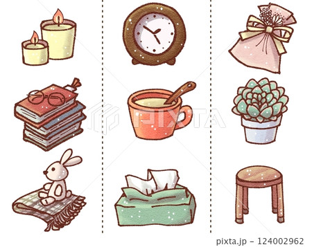 おやすみ前の小物たち おやすみ前の小物たち 124002962