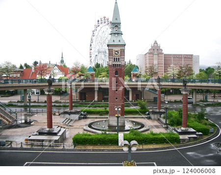 倉敷駅北口のアンデルセン広場(岡山県倉敷市) 倉敷駅北口のアンデルセン広場(岡山県倉敷市) 124006008