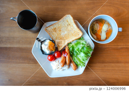 洋朝食プレート トーストとスープ付き 124006996