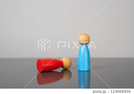 The blue man beat the red man. The concept of competition, dispute or rivalry. Sports victories, or political debates 124008956