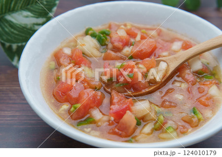 トマトのサルサソース・イメージ(材料｜トマト・玉ねぎ・青唐辛子など) 124010179