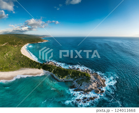 夏の海の風景 124011668