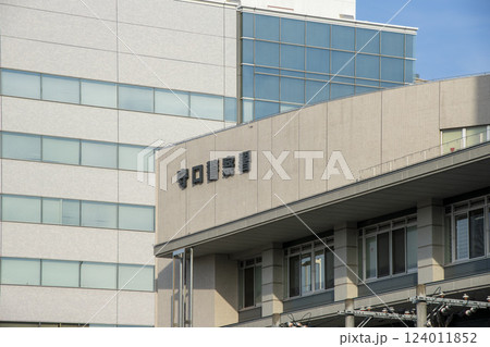 守口警察署の建物の標識 守口警察署の建物の標識 124011852