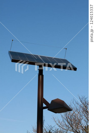 葛西臨海公園に設置されたソーラーパネル 124015337