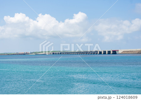 台湾 澎湖諸島 白沙-西嶼間の澎湖跨海大橋 台湾 澎湖諸島 白沙-西嶼間の澎湖跨海大橋 124018609