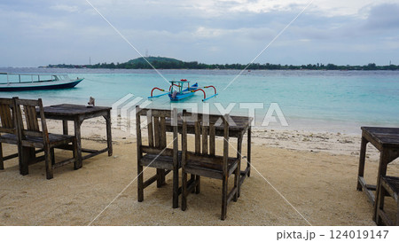 Bar or beach cafe in Gili Trawangan, Indonesia 124019147