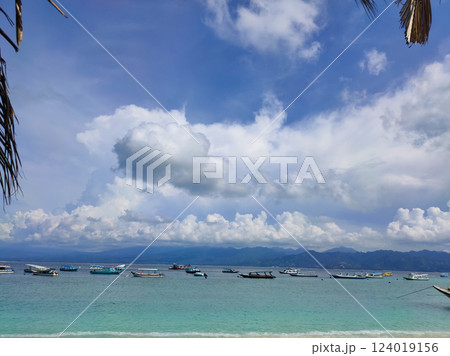 Fisherman boat on beach Gili island, Trawangan, Indonesia Fisherman boat on beach Gili island, Trawangan, Indonesia 124019156