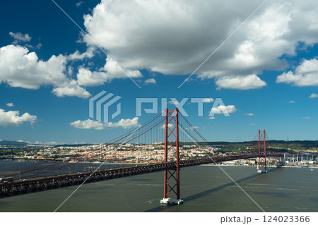 Ponte 25 de Abril Suspension Bridge. 25th of April Bridge. Portugal Ponte 25 de Abril Suspension Bridge. 25th of April Bridge. Portugal 124023366