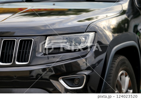 アメリカのSUV車両 124023520