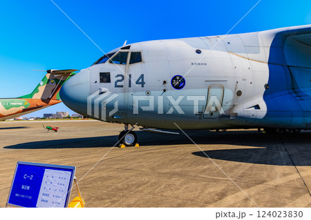 埼玉県　入間市　航空自衛隊入間基地で開催された 入間航空祭 124023830