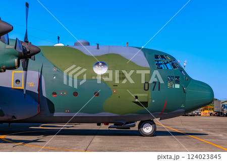 埼玉県 入間市 航空自衛隊入間基地で開催された 入間航空祭 埼玉県 入間市 航空自衛隊入間基地で開催された 入間航空祭 124023845