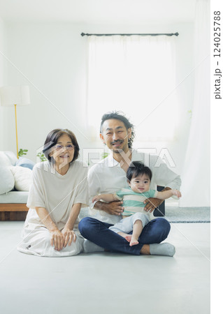 リビングの家族 リビングの家族 124025788