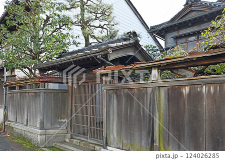 金沢城下町 彦三町のレトロな町並み 金沢城下町 彦三町のレトロな町並み 124026285