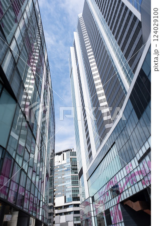 渋谷サクラステージ周辺の高層ビルの風景 124029100