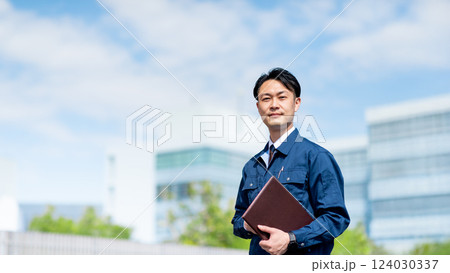 従業員 従業員 124030337