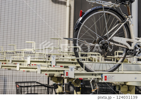 2段式駐輪ラック　駐輪場 124031139