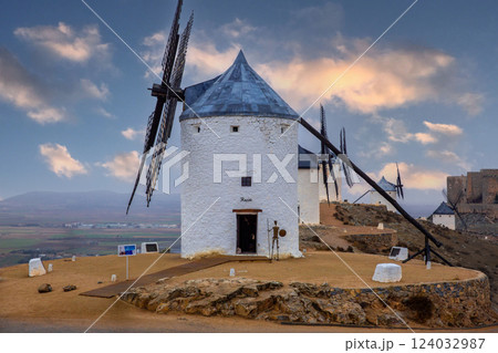 コンスエグラの風車群 コンスエグラの風車群 124032987