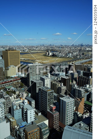 川崎市役所から見た、新宿副都心と多摩川 2月川崎514新宿副都心・多摩川と川崎市街 川崎市役所から見た、新宿副都心と多摩川 2月川崎514新宿副都心・多摩川と川崎市街 124035934
