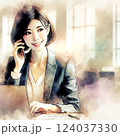 仕事中にスマホで会話する若い女性 124037330