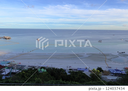 夏の海、静かな海 124037434