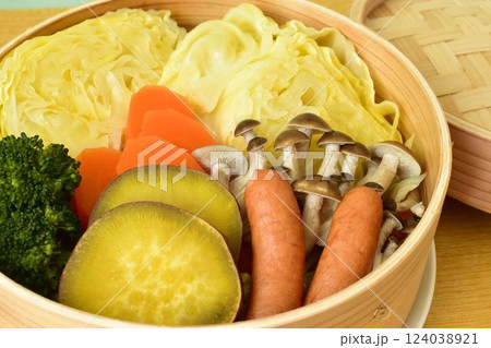 セイロで蒸し野菜 124038921