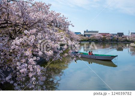九華公園(桑名市)の桜・水郷舟めぐり 124039782