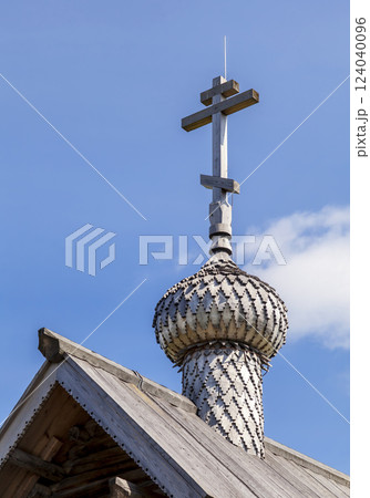 Wooden church on island Kizhi, Russia Wooden church on island Kizhi, Russia 124040096