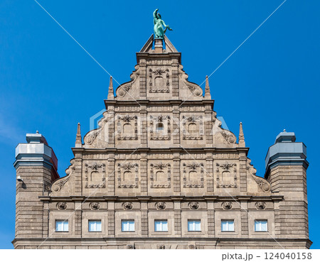Nicolaus Copernicus University in Torun, Poland 124040158