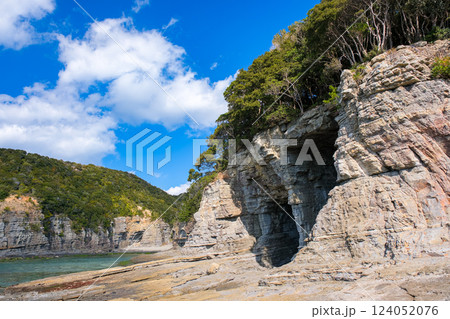 和歌山県白浜町 鳥毛洞窟 124052076