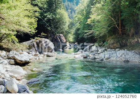 <長野>阿寺渓谷の美しい渓流の風景 <長野>阿寺渓谷の美しい渓流の風景 124052760