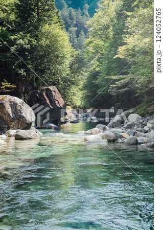 <長野>阿寺渓谷の美しい渓流の風景 <長野>阿寺渓谷の美しい渓流の風景 124052765