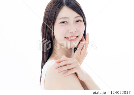 若い女性の美容イメージ 124053037