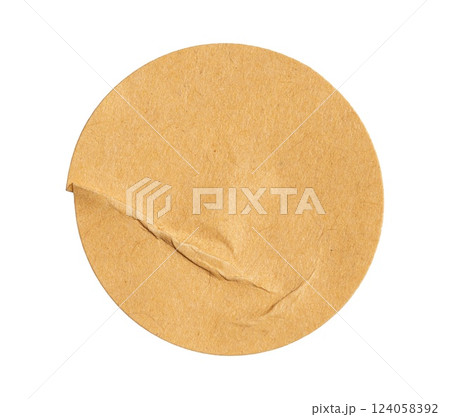 Round crumpled sticker made of recycled craft brown cutout paper with transparent background, ideal for eco friendly projects 124058392