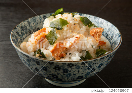 たらことわかめの混ぜご飯 たらことわかめの混ぜご飯 124058907